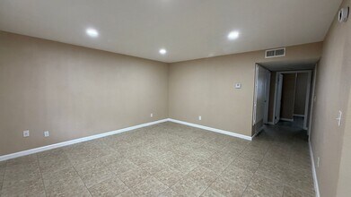 Building Photo - Two Bedroom One Bathroom Apartment in San Bernardino!