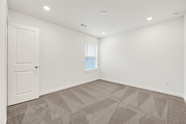 Building Photo - 31823 Autumn Spur Ln