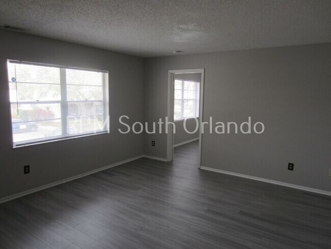 Building Photo - Great location! 2nd floor condo in Winter Garden