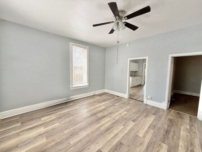 Building Photo - 309-311 Colorado Ave