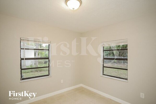 Building Photo - 14640 Tyler St