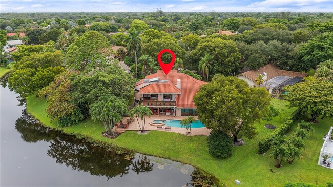 Building Photo - 10111 Vestal Ct