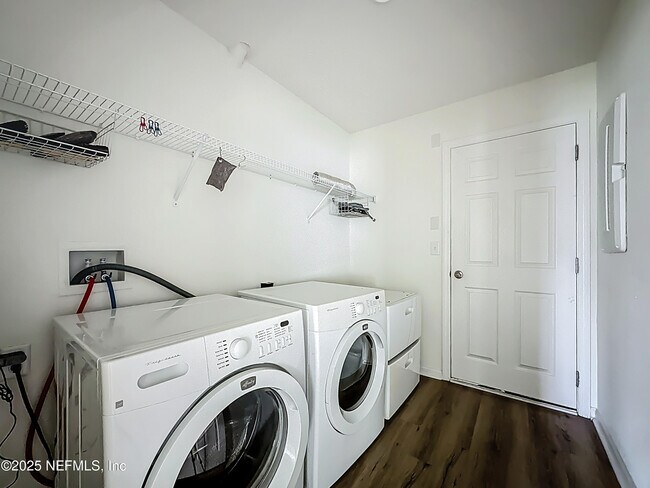 Building Photo - 12292 Orange Grove Dr