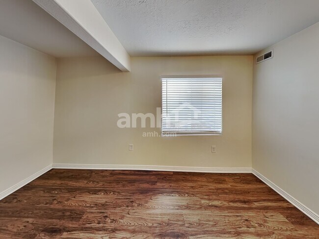 Building Photo - 7051 W Saw Timber Way