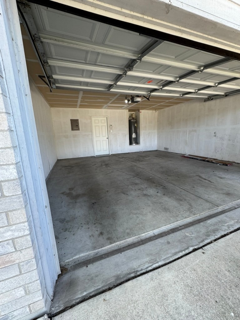 Garage - 8127 Willow Country