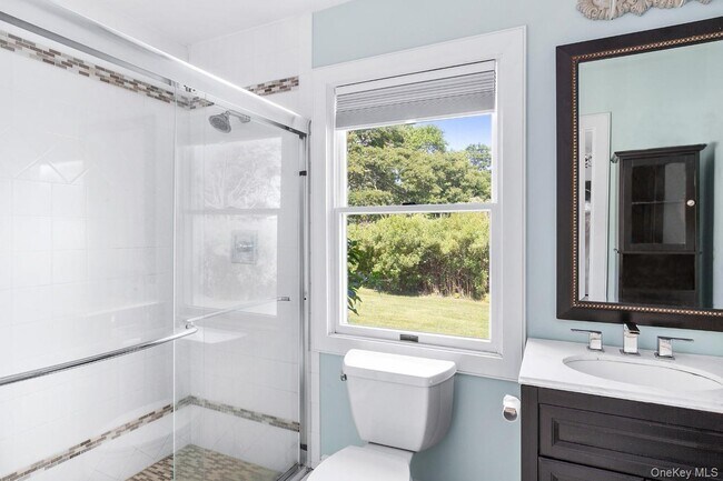 Building Photo - 31 B Club Ln