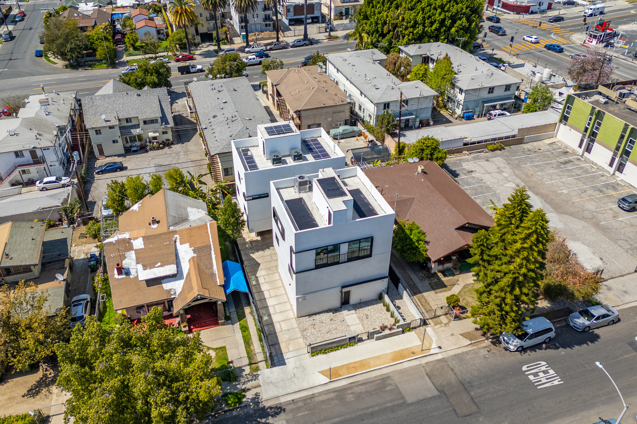 Building Photo - 121 S Coronado St