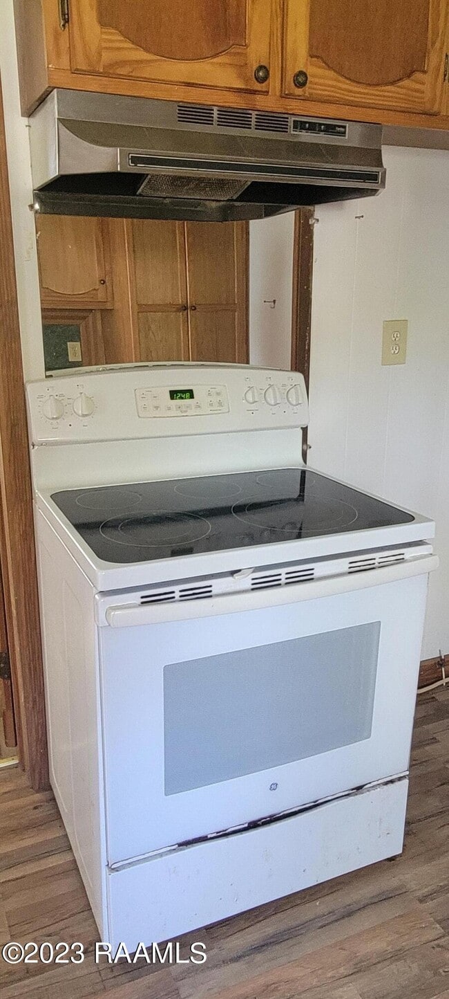 Building Photo - 232 Hulin St