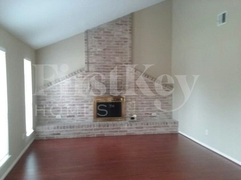 Building Photo - 6607 Dusty Dawn Dr