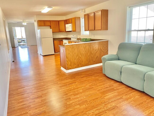 Building Photo - 5164 Main St