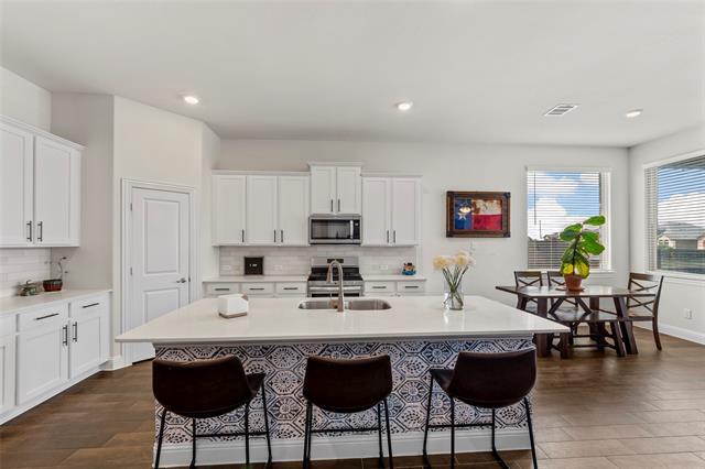 Building Photo - 10701 Klondike Ln