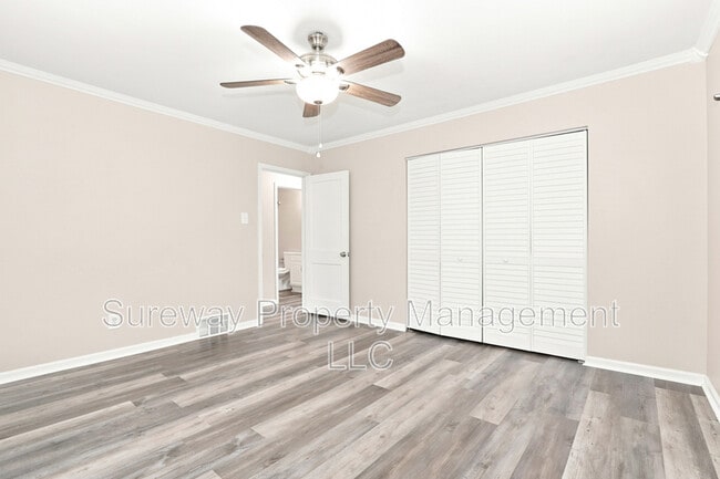 Building Photo - 208 Knight Ave