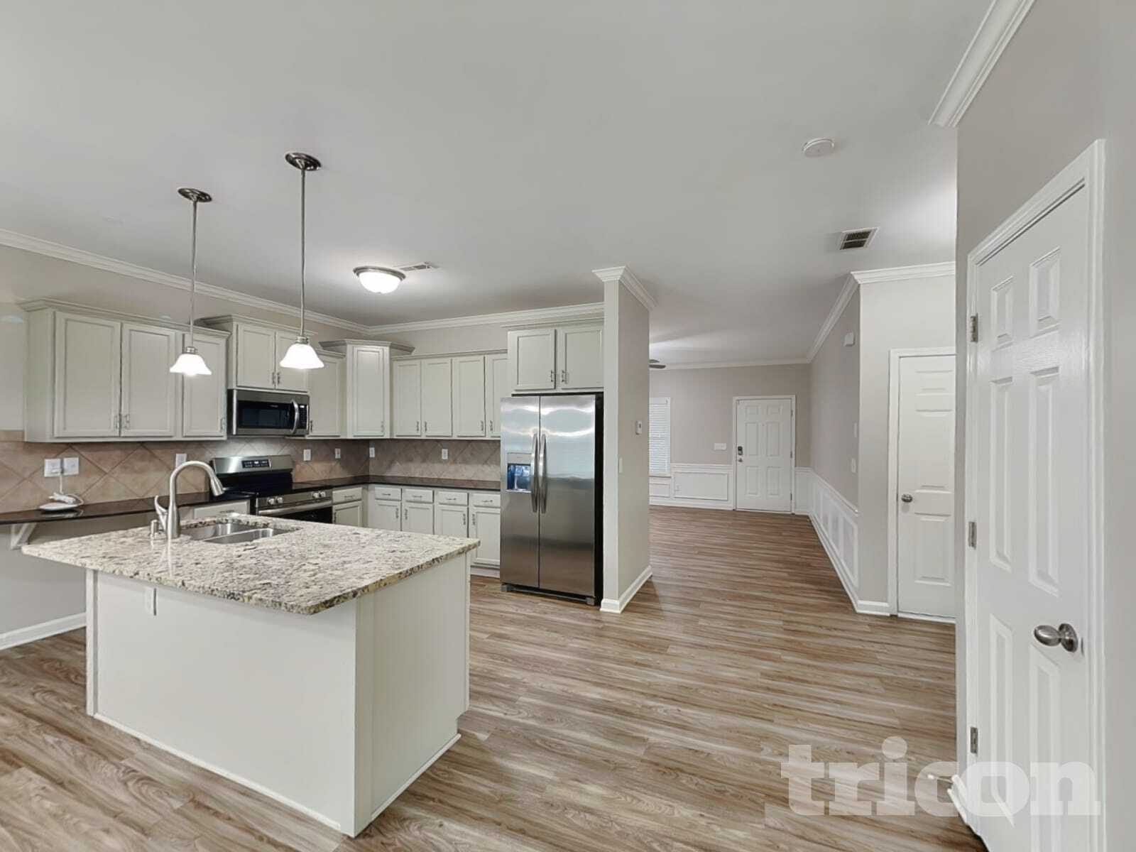 Building Photo - 2053 Lake Vista Drive