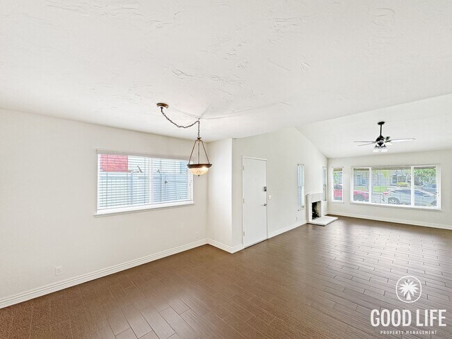 Building Photo - Spacious 3BR/2BA Home with 2-Car Garage in Lake Forest, CA – Great Location
