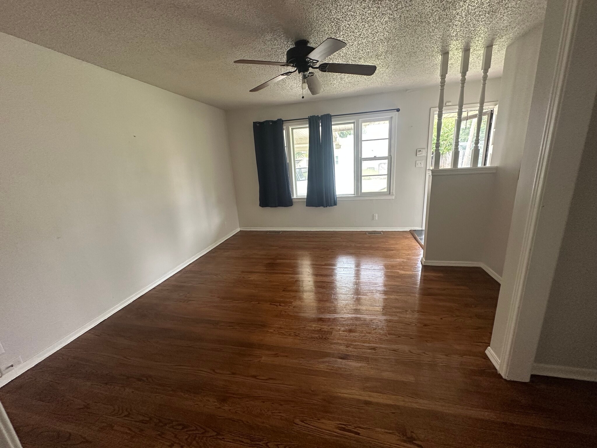 Living room - 5103 N Beaver Ave