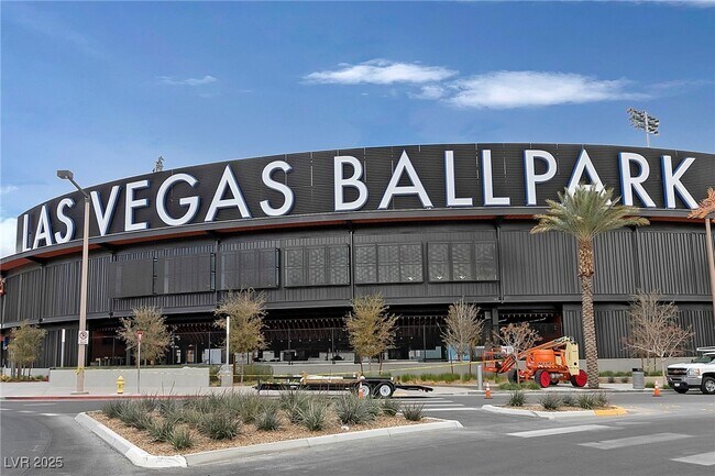 Building Photo - 916 Viscanio Pl