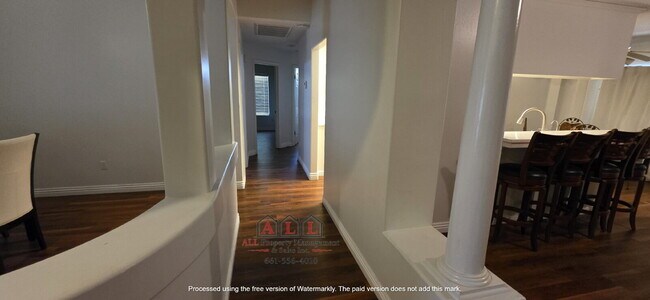 Building Photo - 3 Bed | 2 Bath Home with Office, Sunroom, Outdoor Kitchen & Backyard Oasis