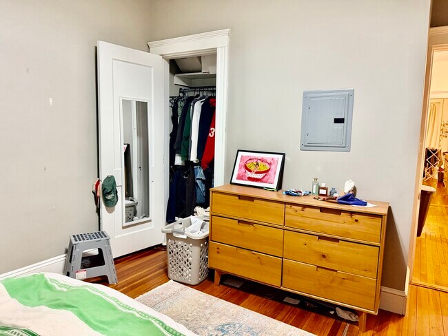 Building Photo - 1122 Commonwealth Ave