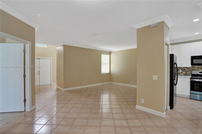Building Photo - 797 Chimney Rock Rd