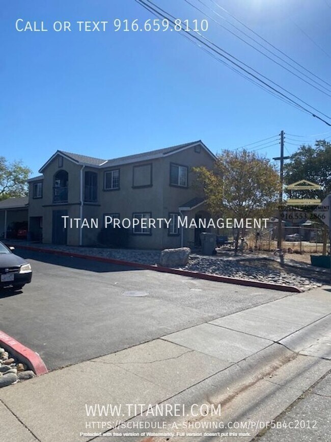 Building Photo - 3736 Astoria St