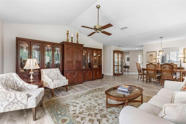 Building Photo - 4 Jasmine Run