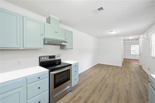 Building Photo - 522 Pine St