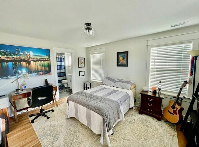 Building Photo - **HIGH-END EAST NASHVILLE HOME IN A 32-HOME BOUTIQUE COMMUNITY WITH GREEN SPACE**