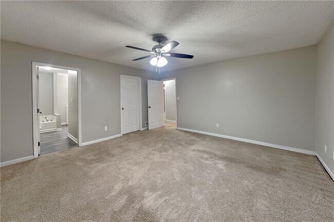 Building Photo - 5 Indian Lake Ct