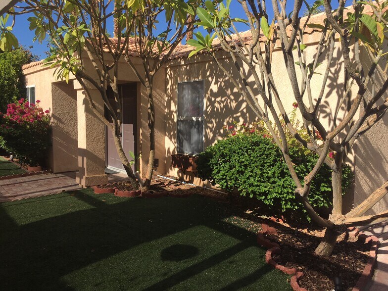 Beautiful spring-blooming plumeria just outside your front door. - 68820 Risueno Road