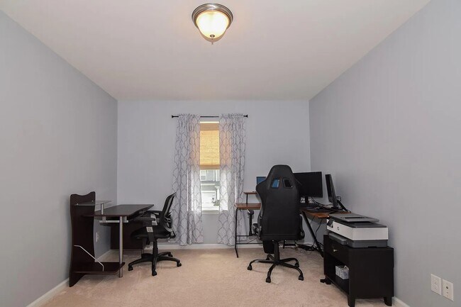 Building Photo - 422 Northern Red Oak Dr