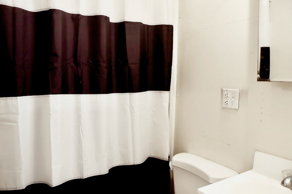 Building Photo - 36 Anderson St