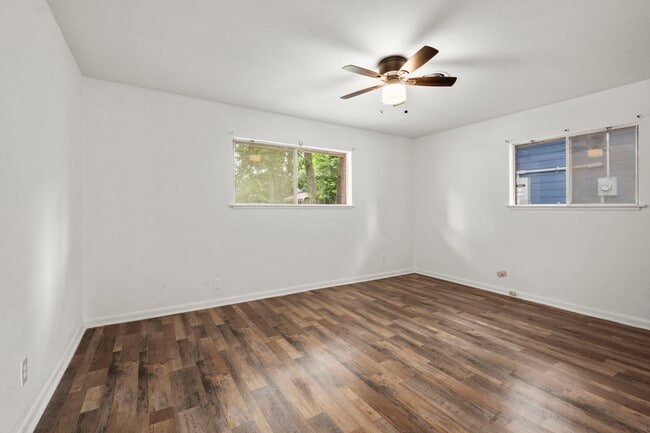 Building Photo - 205 Taft Ave