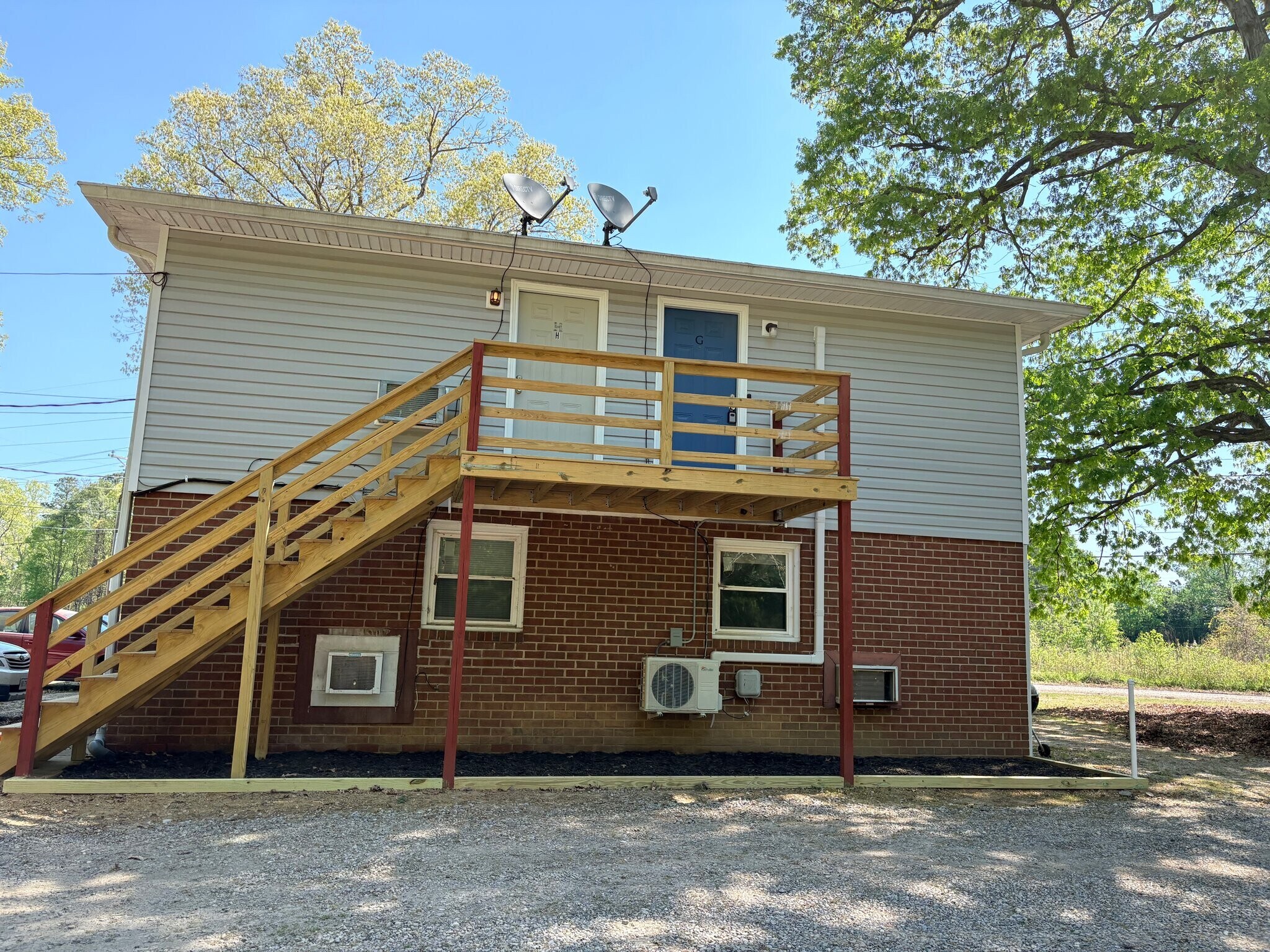 Building Photo - 6247 Jefferson Park Rd