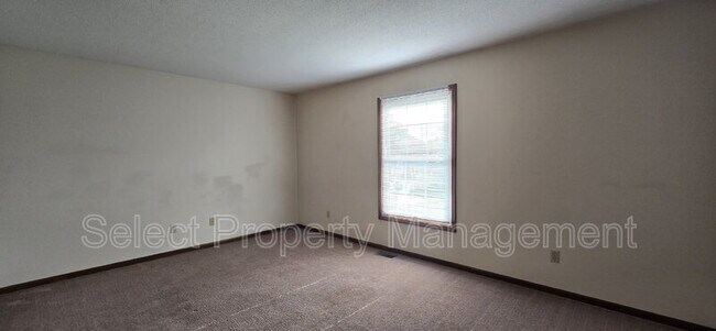 Building Photo - 5438 Evard Rd