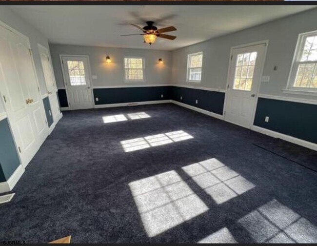 Building Photo - 102 Dogwood Ln