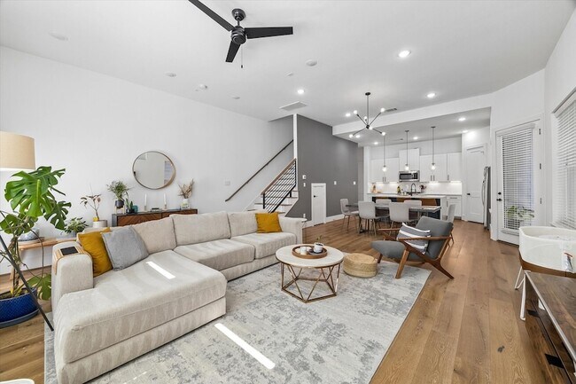 Building Photo - 9009 Wellspring Dr