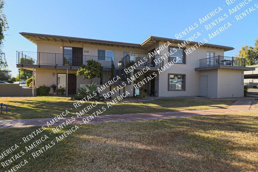 Building Photo - 4132 E Calle Redonda