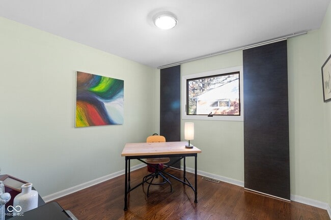 Building Photo - 10327 Orchard Way