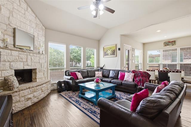 Building Photo - 2304 Lynbridge Cir