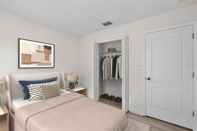 Building Photo - 12917 Grovehurst Ave