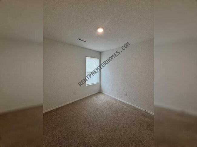 Building Photo - 80 Kinley Brk Ln