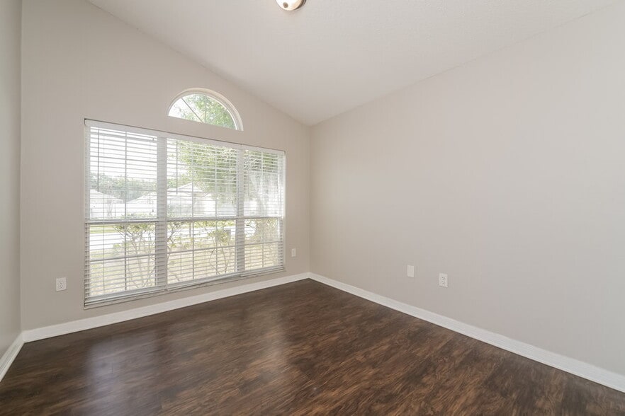 Building Photo - 4307 Bayside Dr