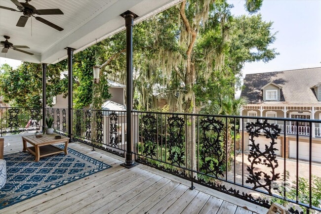 Building Photo - 6363 D'Olive Ct