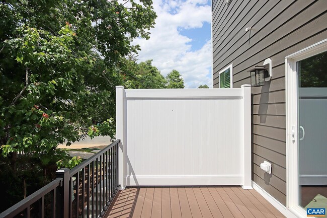 Building Photo - 2431 Anlee Rd