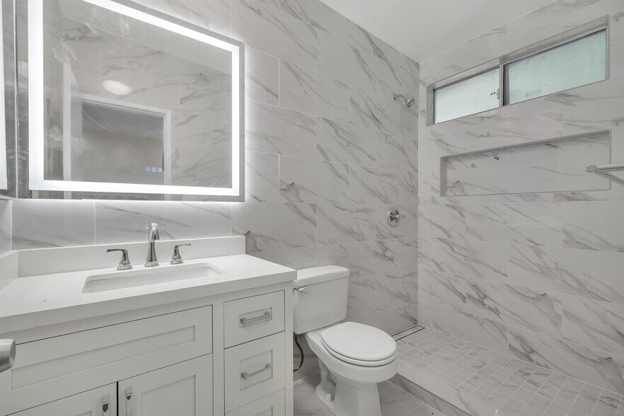 Building Photo - 5350 S Slauson Ave