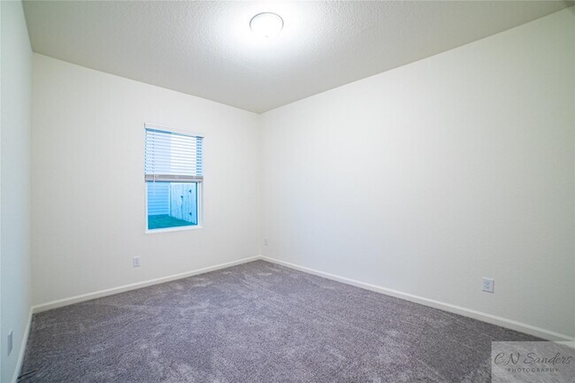 Building Photo - 4807 Highland Spgs Dr