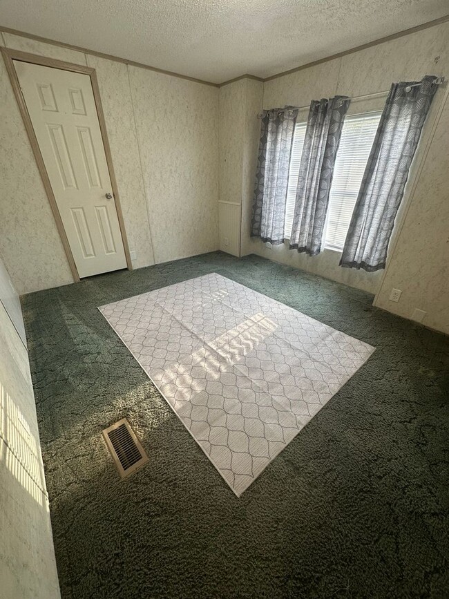 Building Photo - Now Available For Rent!