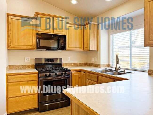 Building Photo - 4916 W McNealy St