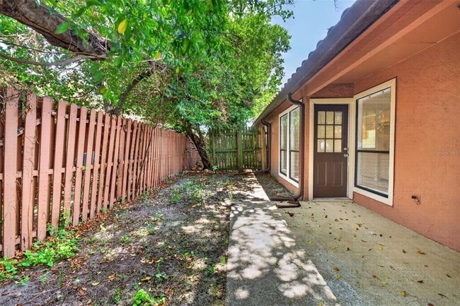 Building Photo - 625 Trinidad Ct