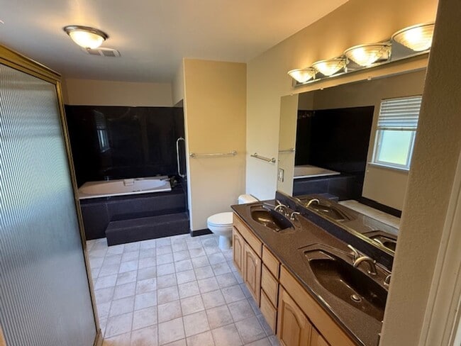 Building Photo - Massive 3-Bedroom El Cerrito Home Minutes ...